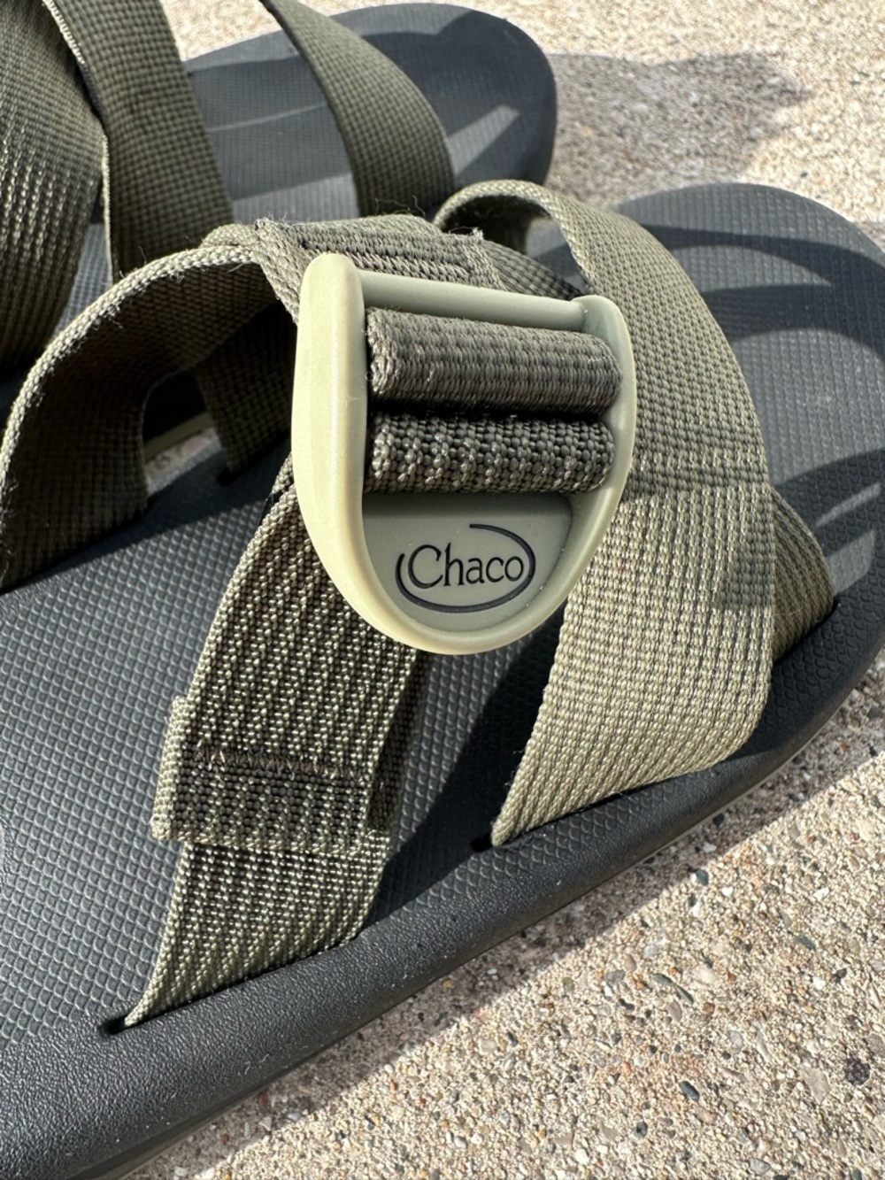 Chaco Olive Green and Black Men’s CushZ s Slide Size 10 - Picture 5 of 9